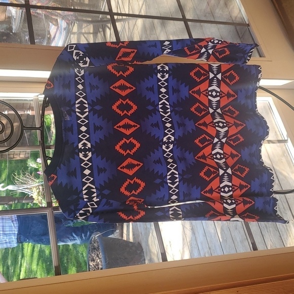 L-RL Lauren Active Ralph Lauren Multicolor Aztek Long Sleeve Sz. S Top - Picture 5 of 10